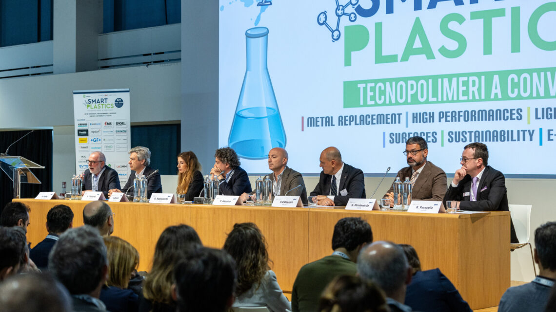 Perché partecipare a SMART Plastics 2025: l’evento imperdibile per i polimeri hi-tech